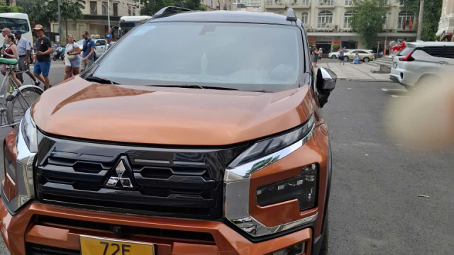 CHO THUÊ XE 4 CHỖ